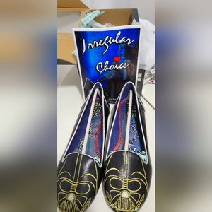 Never worn, NWT Disney Parks Star Wars Darth Vader Women's Loafer SIZE 10